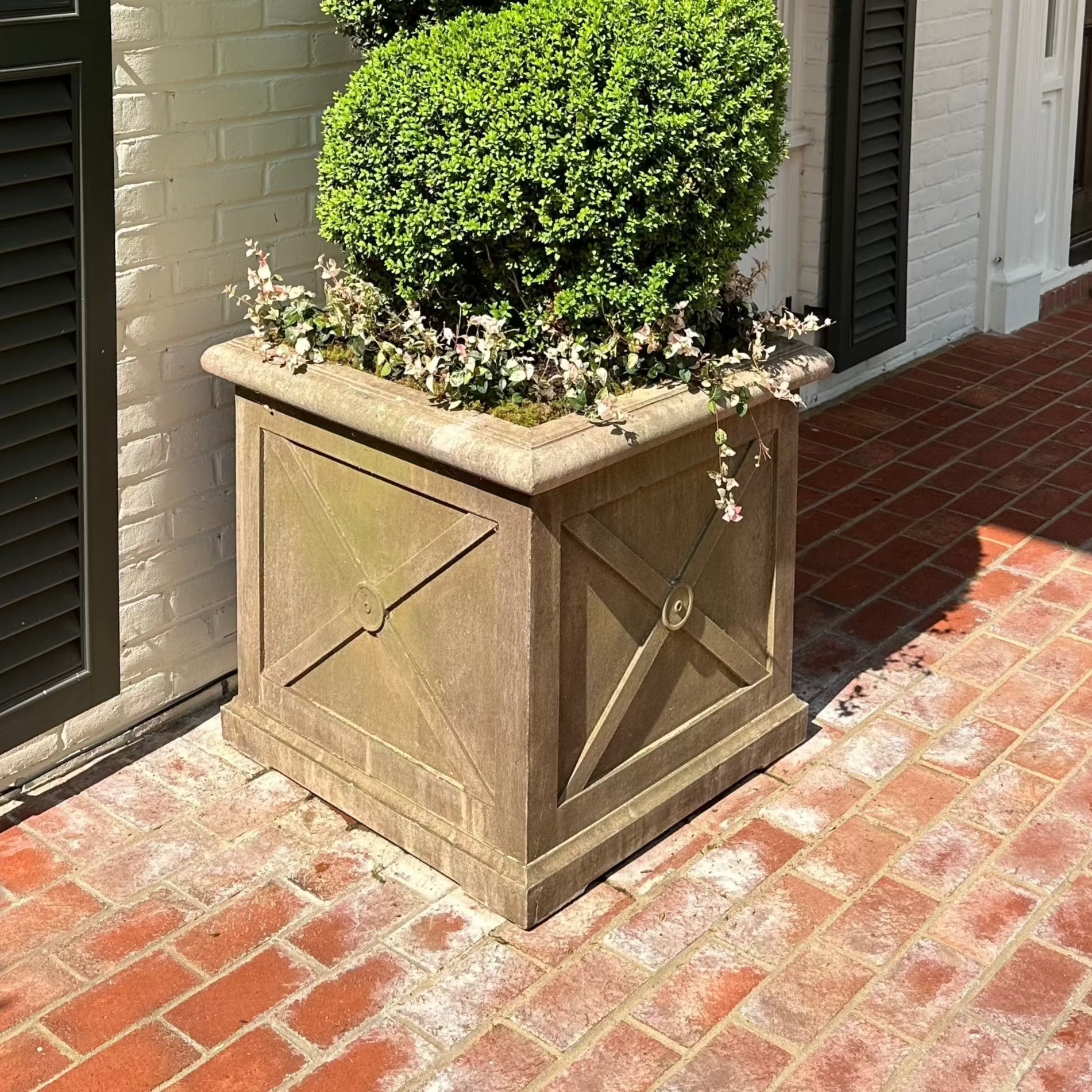 MONTPARNASSE PLANTER