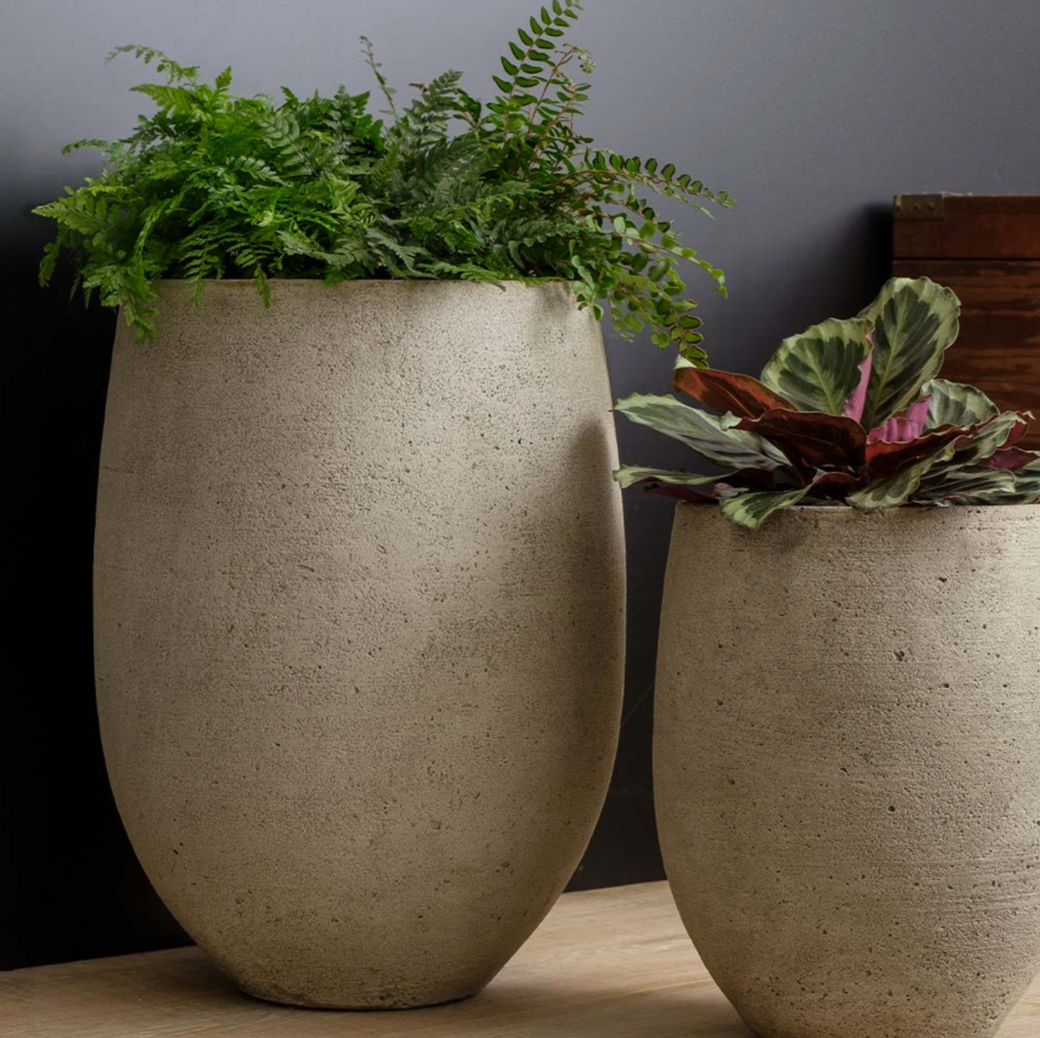 BEBEL TALL PLANTER