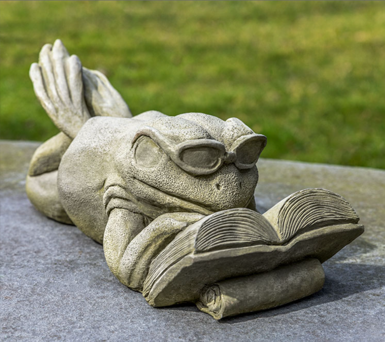 SUMMER SCHOOL STATUE
